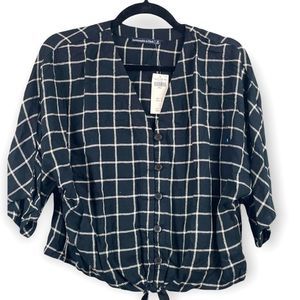 NWT Abercrombie & Fitch Black and White Criss Cross Tie Waist Womens Blouse Sz S